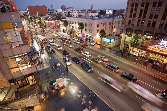 Hollywood_boulevard_from_dolby_theatre